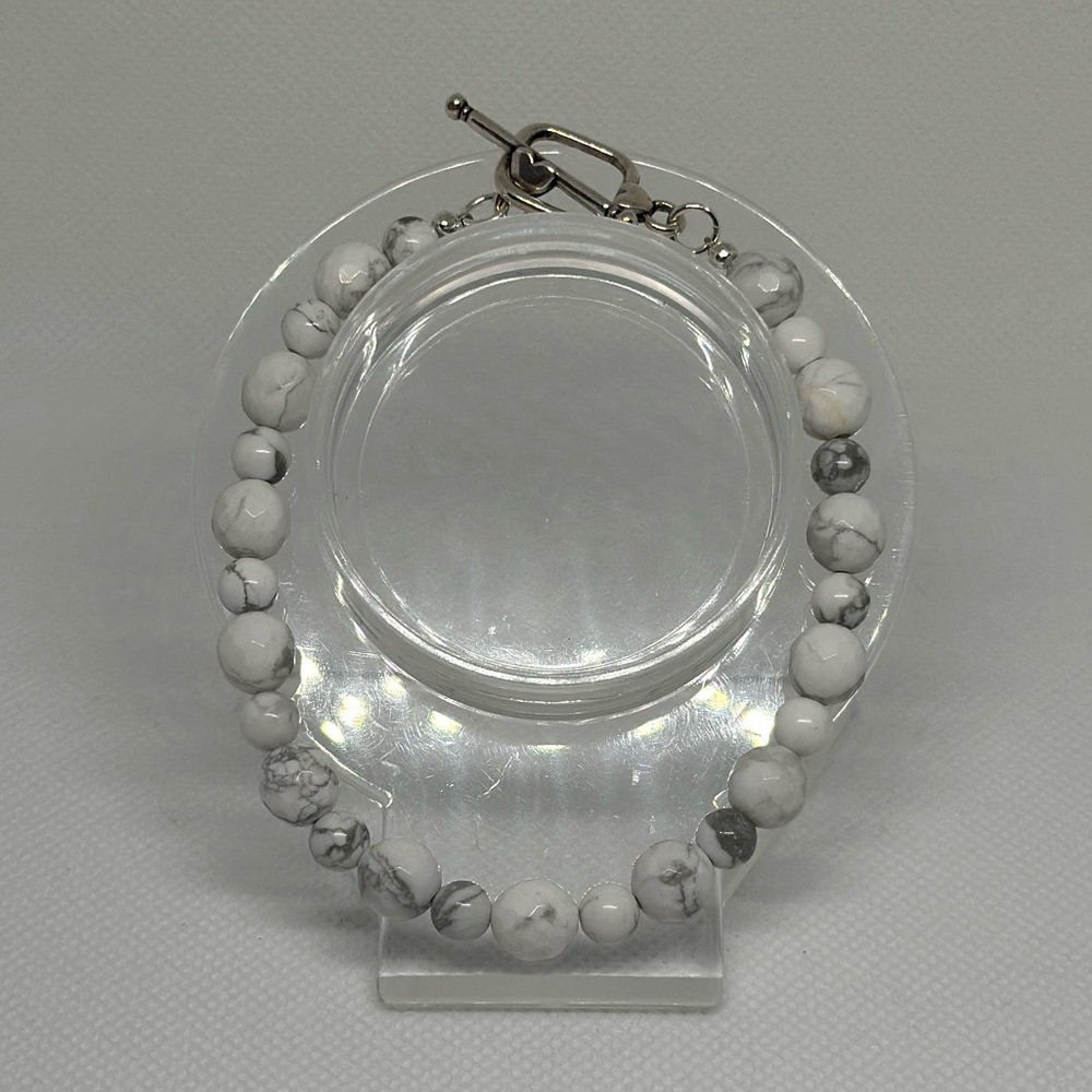 Handmade Silver Wire Bracelet with Howlite Beads and a Heart Toggle Clasp